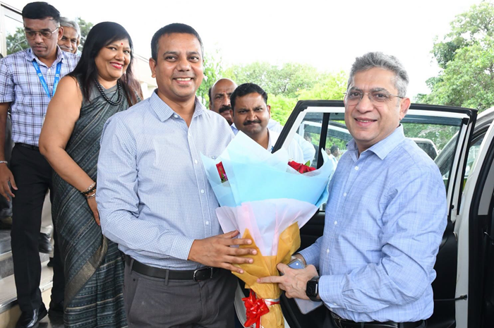 JN Port welcomes Secretary, Ministry of Ports, Shipping & Waterways